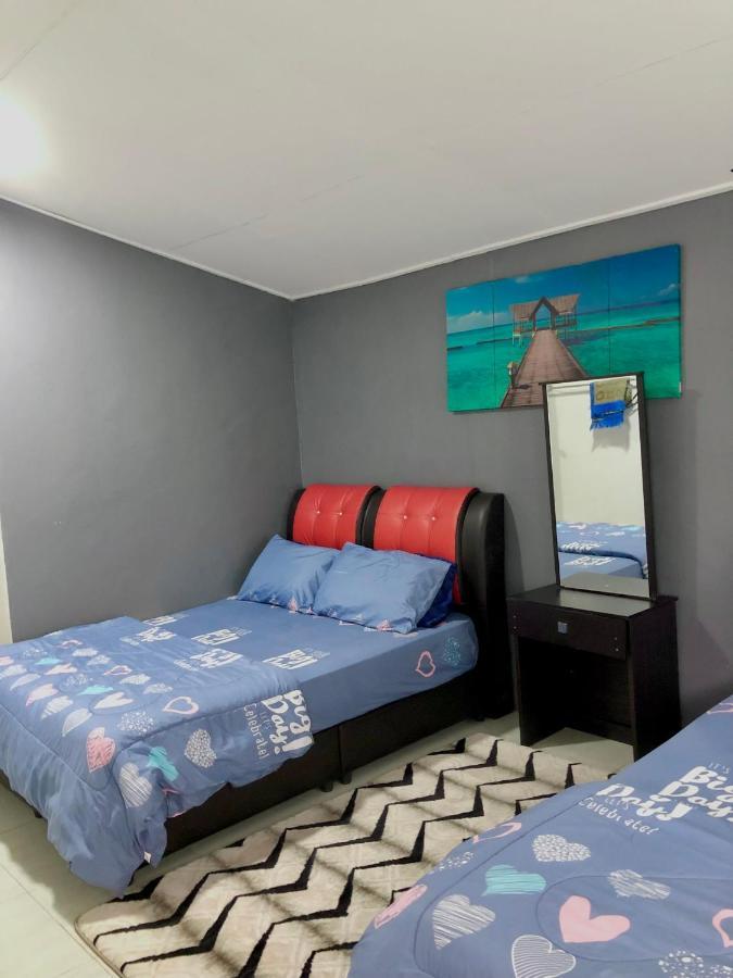 Aina Guest House Кота-Бару Экстерьер фото