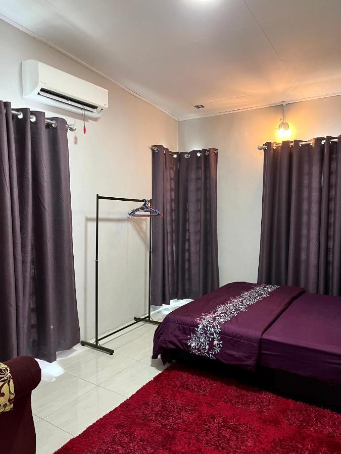 Aina Guest House Кота-Бару Экстерьер фото