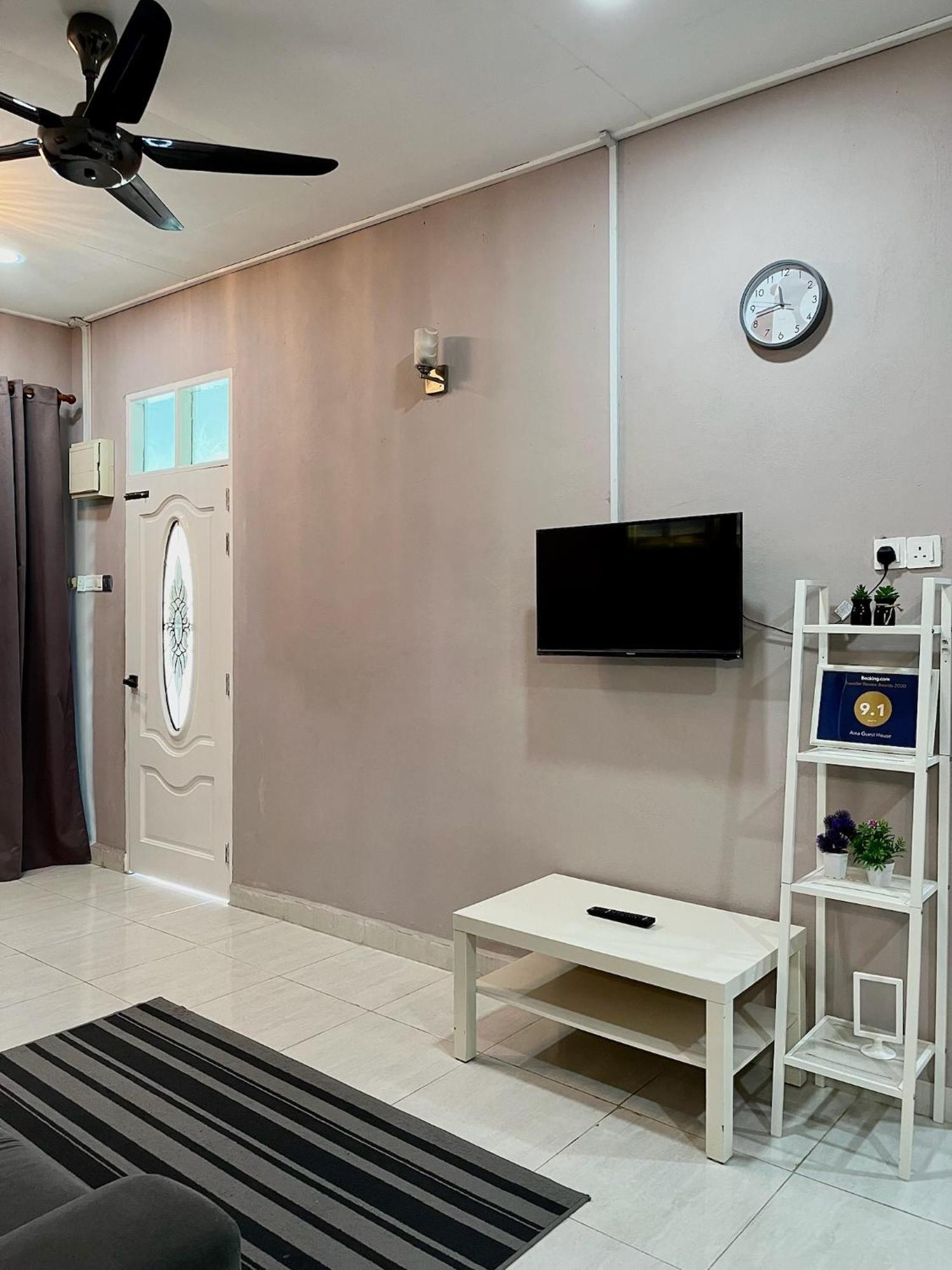 Aina Guest House Кота-Бару Экстерьер фото